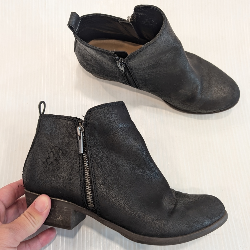 LUCKY BRAND Girls Black Leather Ankle Boots Size 3 - Picture 2 of 5